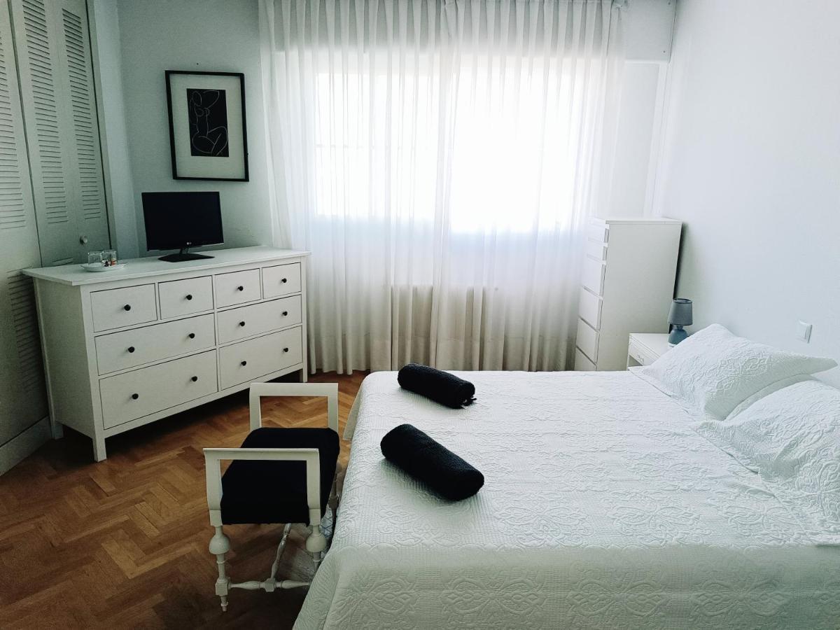 Casa De Mirtha Apartment Madrid Bagian luar foto